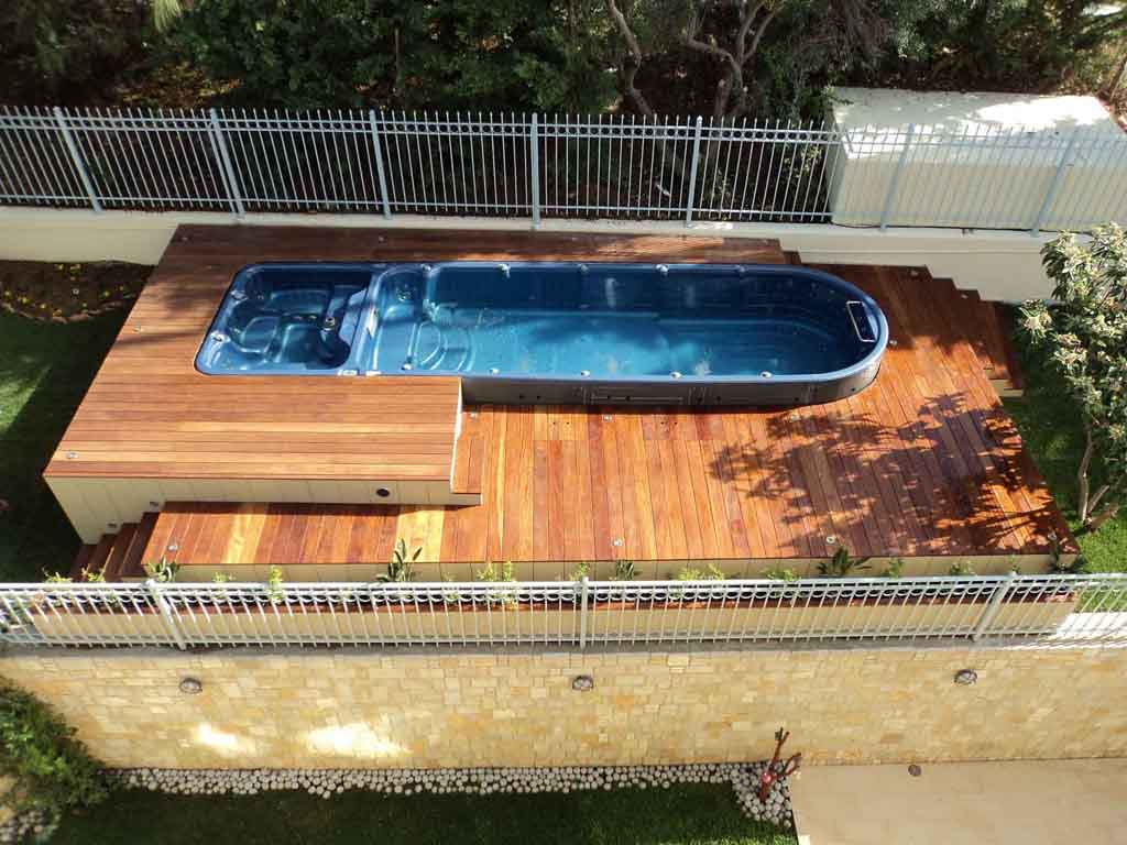 Περιμετρική κάλυψη swim spa με Iroko
